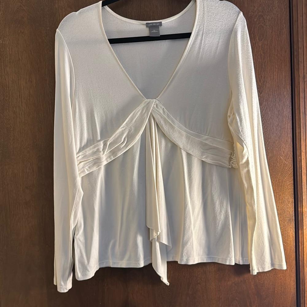 Ann Taylor v- neck. Ivory color size XL. Perfect holiday top. Dress up or down